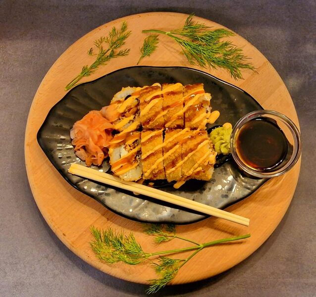 Fried sake spicy tempura, 8 gab (HOT SUSHI)