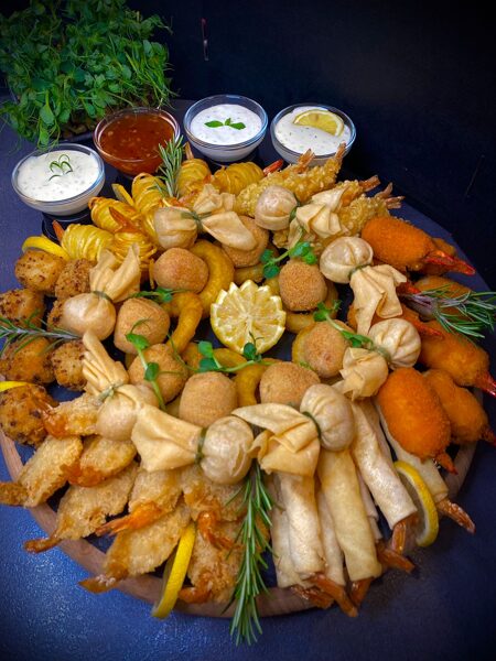 Hot fish appetizer plate for 8 people